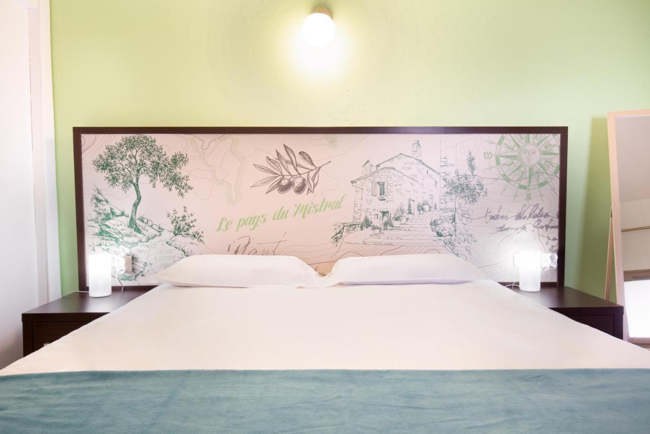 Hotel Les Pins Blancs En Provence Le Muy Exteriér fotografie