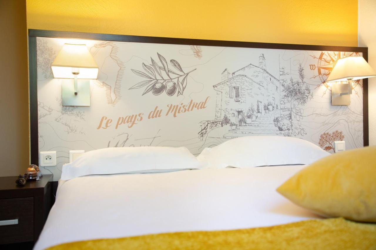 Hotel Les Pins Blancs En Provence Le Muy Exteriér fotografie