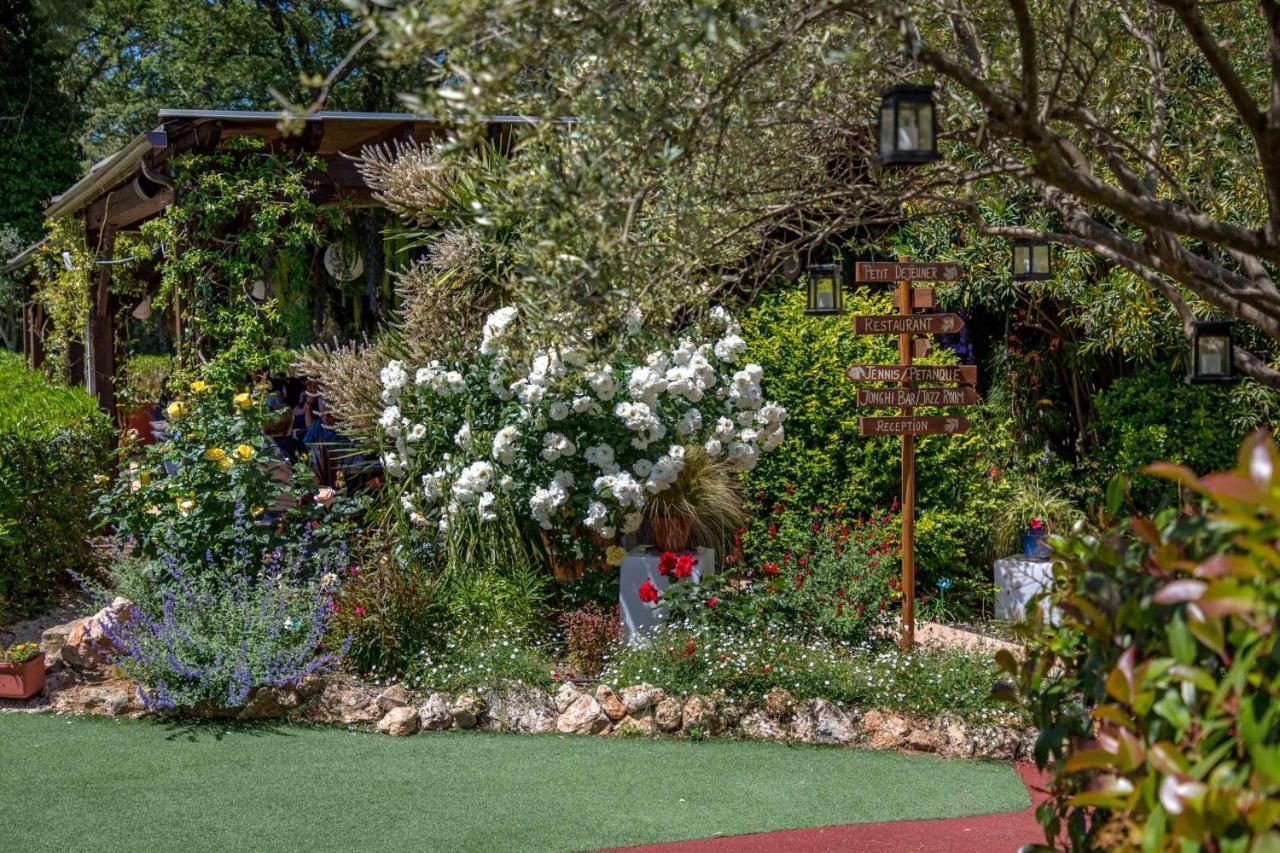 Hotel Les Pins Blancs En Provence Le Muy Exteriér fotografie
