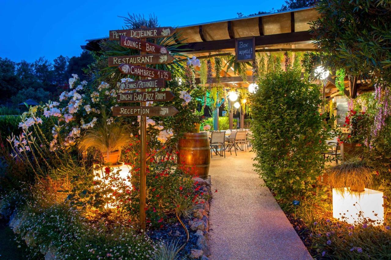 Hotel Les Pins Blancs En Provence Le Muy Exteriér fotografie